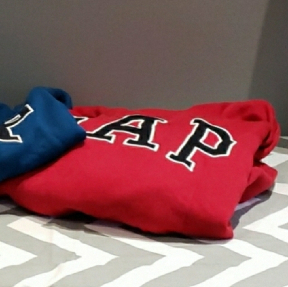 GAP hoodie